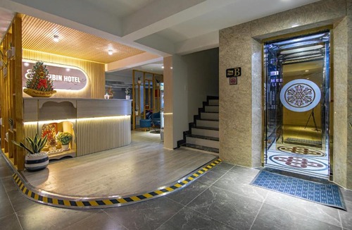 District 7 Hotel | Bin Bin Hotel 14 Near Vstar School D7