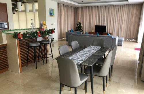 Ngu Hanh Son Resort | Blue Sky & Villas Beach Resort