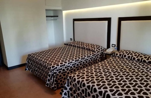 Mazatlan Hotel | Bring the Whole Crew: Convenient & Budget-Friendly for Group Stays & Fun Getaway