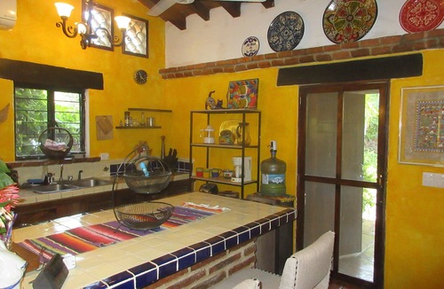 Bucerias House | BUCERIAS~EX-LARGE CASA~10 SECONDS to BEACH~Lush Tropical Gardens~Great Location~
