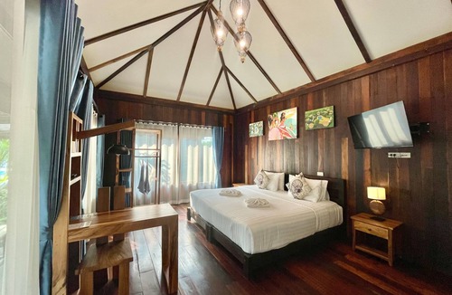 Hang Dong Hotel | Buffalo Island Resort & Adventure Park