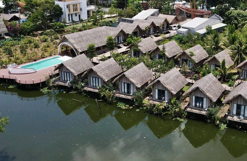 Tra Vinh Cabin | BUNGALOW VEN SONG