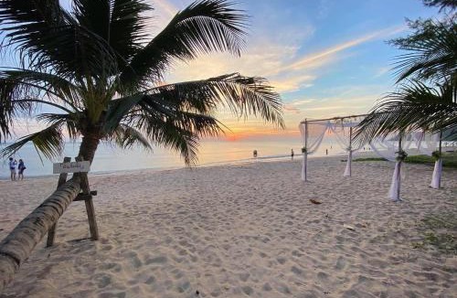 Khlong Khut Hotel | Burapabeach บูรพาบีช ติดทะเล