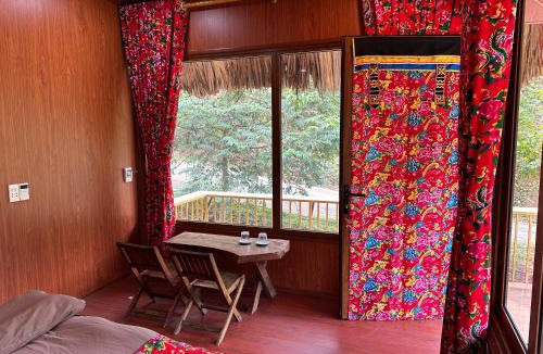 Vi Xuyen Bed & Breakfast | Cát Lý Camping