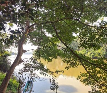 Quan Tom Apartment | Cát Tiên Riverside