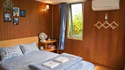 Bao Loc Cabin | Cổ Thiên Thạch Kiếm