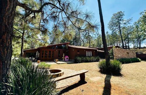 Tapalpa Ski Chalet | Cabaña amplia, calida y familiar dentro del bosque