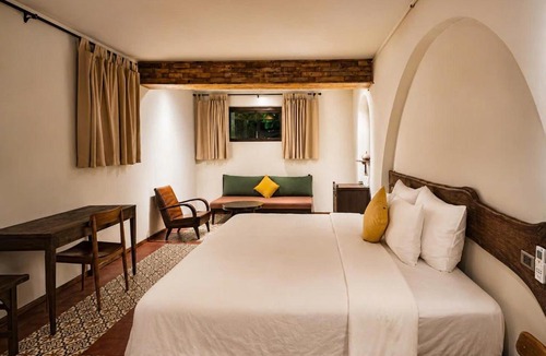 Cat Hai Hotel | Cabalina Grove