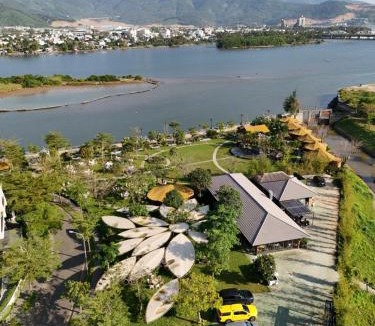 Da Nang Resort | Cami Riverside Resort Da Nang