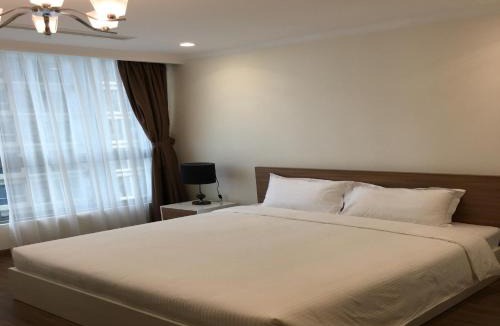 Hang Xanh Apartment | Capitalland's Service Apartment Landmark 4 Vinhomes