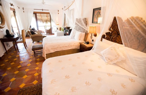 Punta de Mita Hotel | Casa de Mita . Quiet, Secluded, Fabulously Appointed and Over the Top Service!