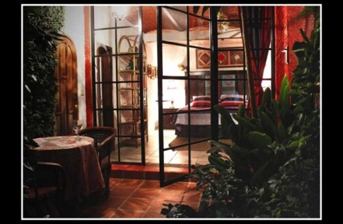 Ajijic Bed & Breakfast | Casa Flores Bed & Breakfast