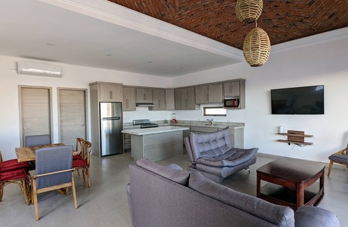 San Carlos House | Casa Sunset · Private Pool · Bay View · Sleeps 12 · 15% Off Weekly Stay