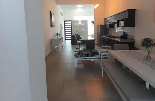 Cocoyoc House | CASA TURQUESA 3-bedroom apartment in peaceful Yautepec with AC comfort y alberca