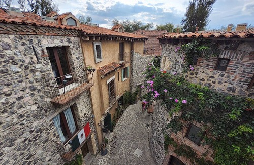 Santeagueda Apartment | Castello di Carlo – Apartment Carlo Magno I