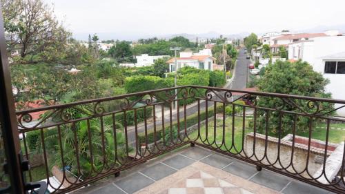 Lomas de Cocoyoc Villa | Castillo San Carlos Lomas de Cocoyoc con Cancha de Padel 16Huespedes