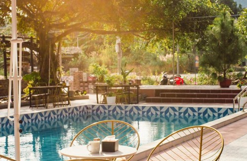 Tran Chau Hotel | Cat Ba SOL Beach