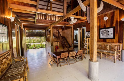 Quan Tom House | Cat Tien Farm Stay
