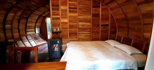 Quan Tom Cabin | Cat Tien Nature Hotel