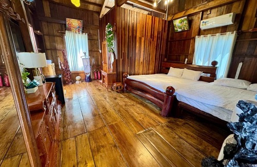 Quan Tom Hotel | Cat Tien Vista