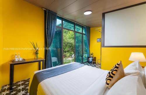 Tran Chau House | Catba Papillon Garden Bungalows & Resort