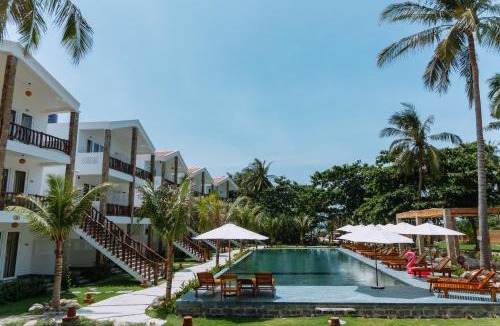 Suoi Nuoc Beach Resort | Charm Hon Rom Villas Resort