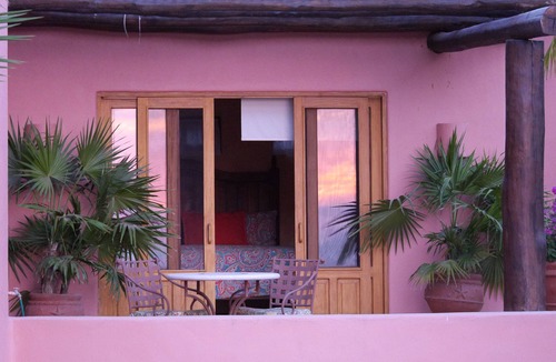 San Francisco Cottage | Charming Casita right by the jungle and one block to the beach