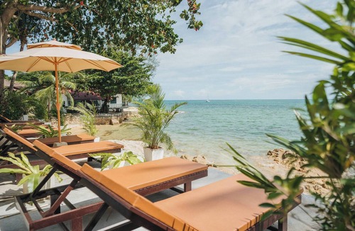 Maret House | Charming Guest Room with Private Facilities in Maret, Thailand