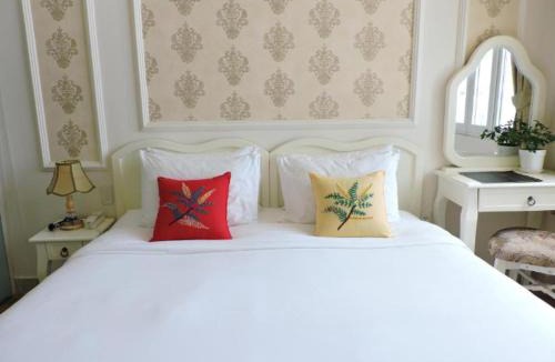 District 4 Hotel | CHEZ LOTUS VN