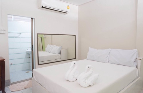 Khlung Hotel | Chimphli Hotel