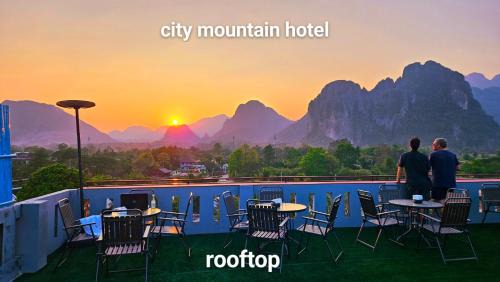 Vang Vieng Hotel | city mountain hotle