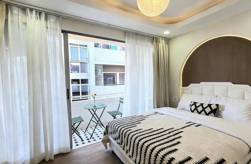 Su Thep Condo | CMU Back Gate Popular Night Market | Near Nimman Maya