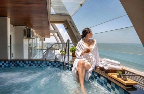Thang Tam Apartment | Coho Penthouse with Panaromic Ocean View with 3 beds, private pool&sauna