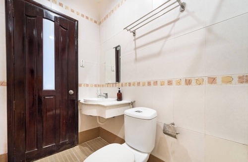 District 10 Hotel | Collection O District 10 Near Van Hanh Hospital Formerly Lan Rung Hotel