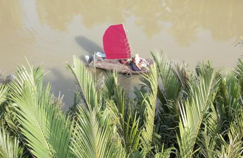 Ben Tre Bed & Breakfast | Comfy room - InnerZen Mekong Riverside homestay Ben Tre