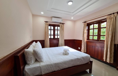 Con Son Hotel | Con Dao Tan Son Nhat Hotel