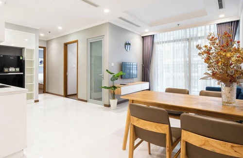 Hang Xanh Condo | Cozy 2-bedroom condo in fantastic Thành phố Hồ Chí Minh with AC