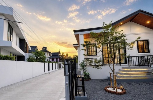 Hang Dong House | Cozy 3-bedroom house in tranquil Hangdong with AC