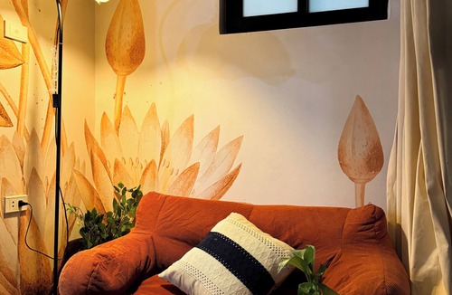 Hoan Kiem Apartment | Cozy and Bright Retreat | 10 metres to Hoan Kiem Lake | 1BR