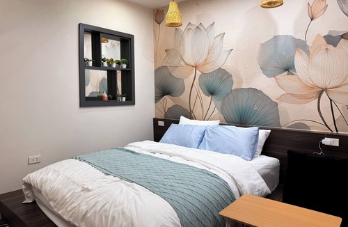 Hoan Kiem Apartment | Cozy and Bright Retreat | 10 metres to Hoan Kiem Lake | 1BR