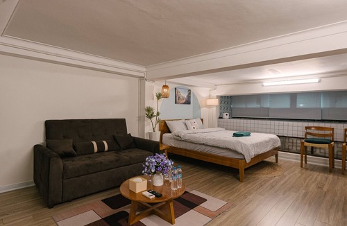 Hang Bo Apartment | Cozy Apartment with Sofa Bed - Projector