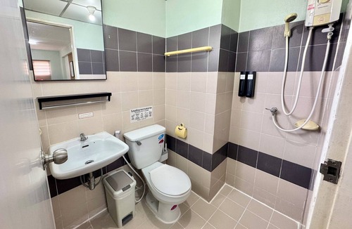 Ramkhamhaeng Apartment | Cozy Budget 1b1b Heart of Ramkamheng with Wi-fi