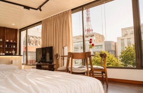 Hoan Kiem Apartment | Cozy Old Quarter Retreat Walk to Hoan Kiem Lake & Major Landmarks