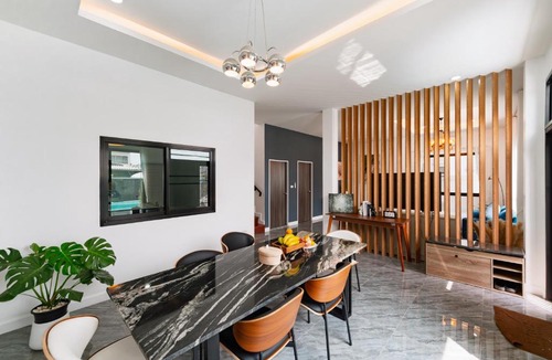 Dok Mai Villa | Cozy Pool Villa by Tenstars at Mega bangna ,BKK airport