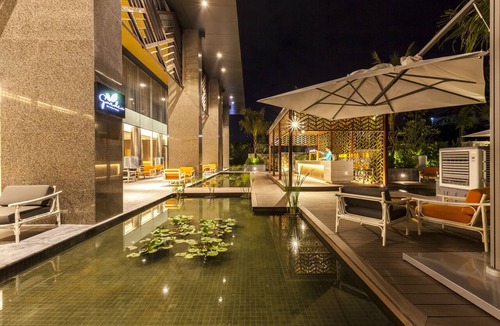 Vientiane Hotel | Crowne Plaza Vientiane by IHG