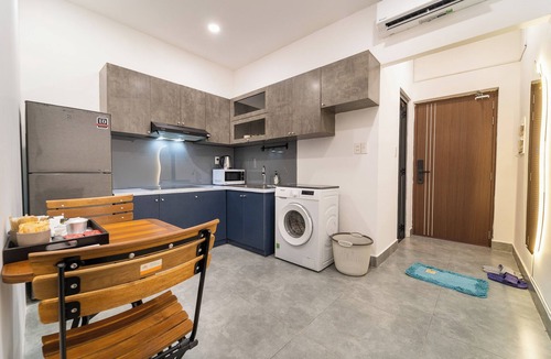 Bach Dang Riverside Apartment | Cute D1 Hideaway - Rooftop - Walk to Bui Vien 8 mins