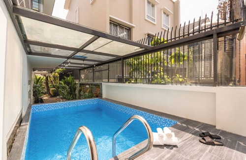 Thu Thiem Villa | D2 Center Pool Villa with 6 bedrooms