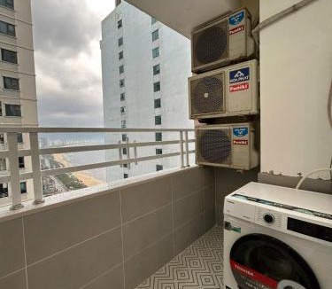 Ngu Hanh Son Apartment | Da Nang Daisy Apartment 1 Beach View