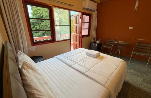 Ban Phe Hostel | Dawan innห้องพักตะวันอินน์达万宾馆