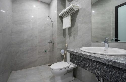 Ha Long House | Dayth Hotel 2